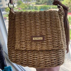 Sun N Sand Woven Purse. Crossbody. Beach vibes & the cutest!!
